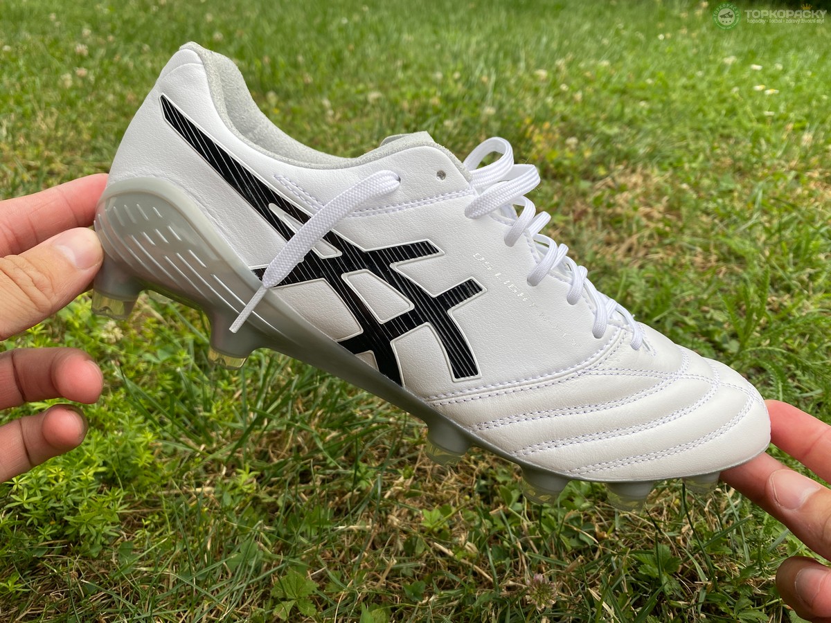 kozene-kopacky-102 kožené kopačky Asics DS Lite X-Fly 5