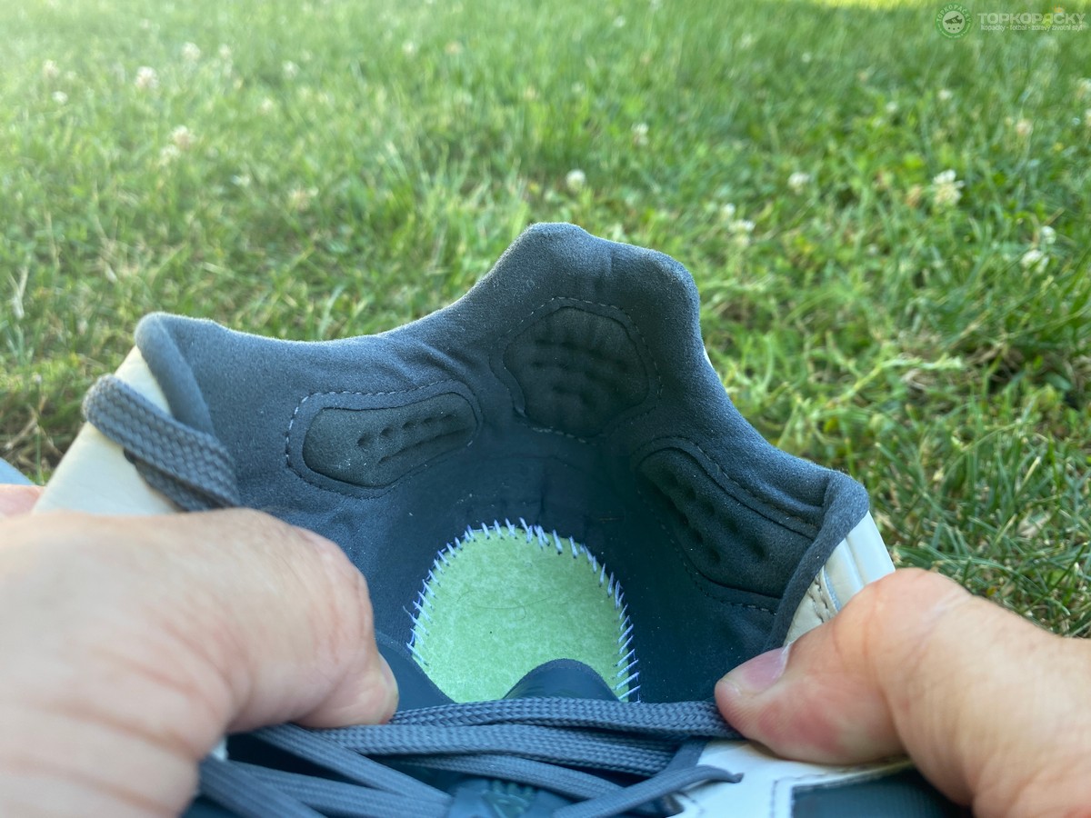 kozene-kopacky-36 New Balance 442 v2 Pro oblast paty