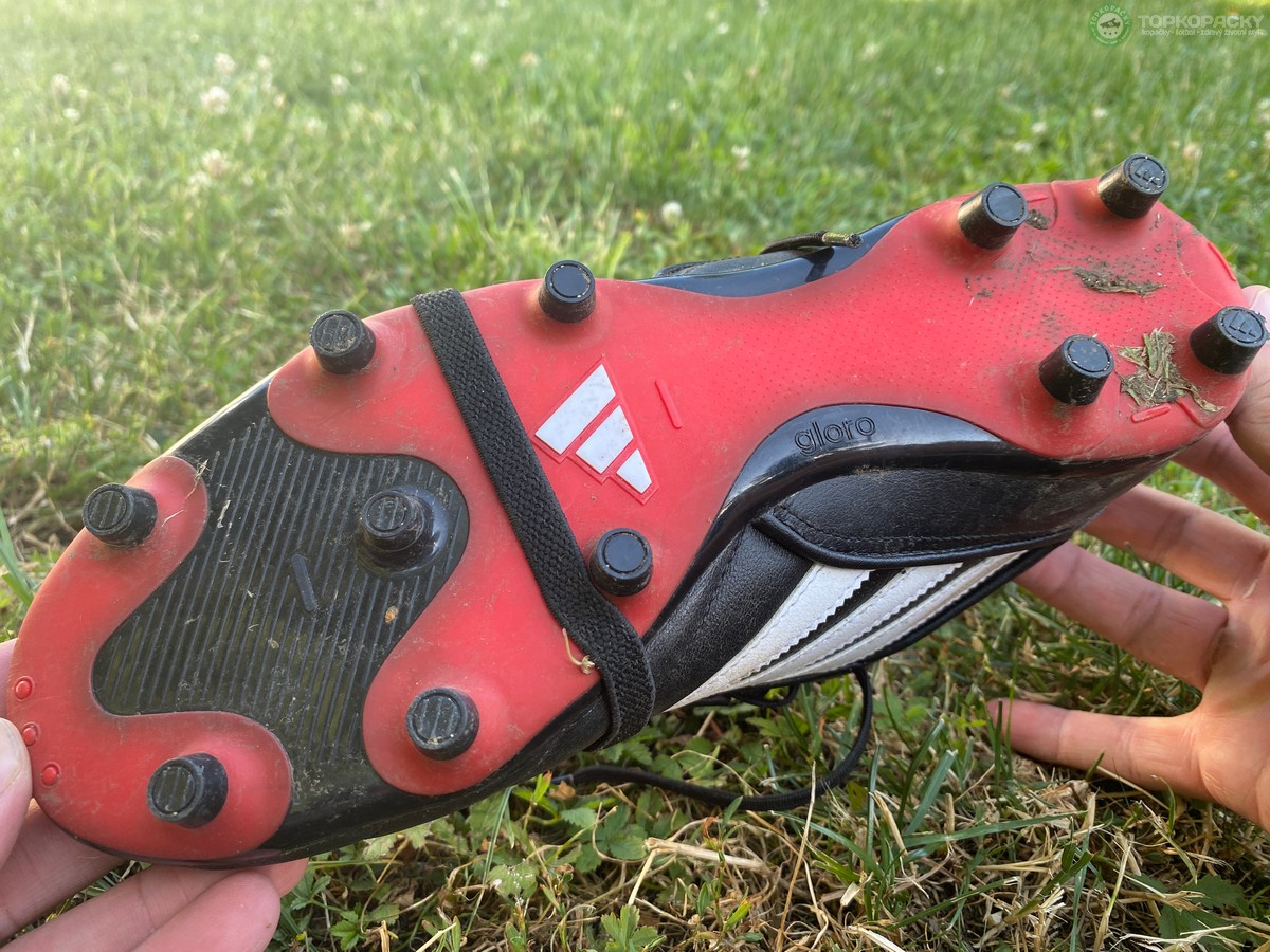 kozene-kopacky-40 adidas Copa Gloro 2 podrážka