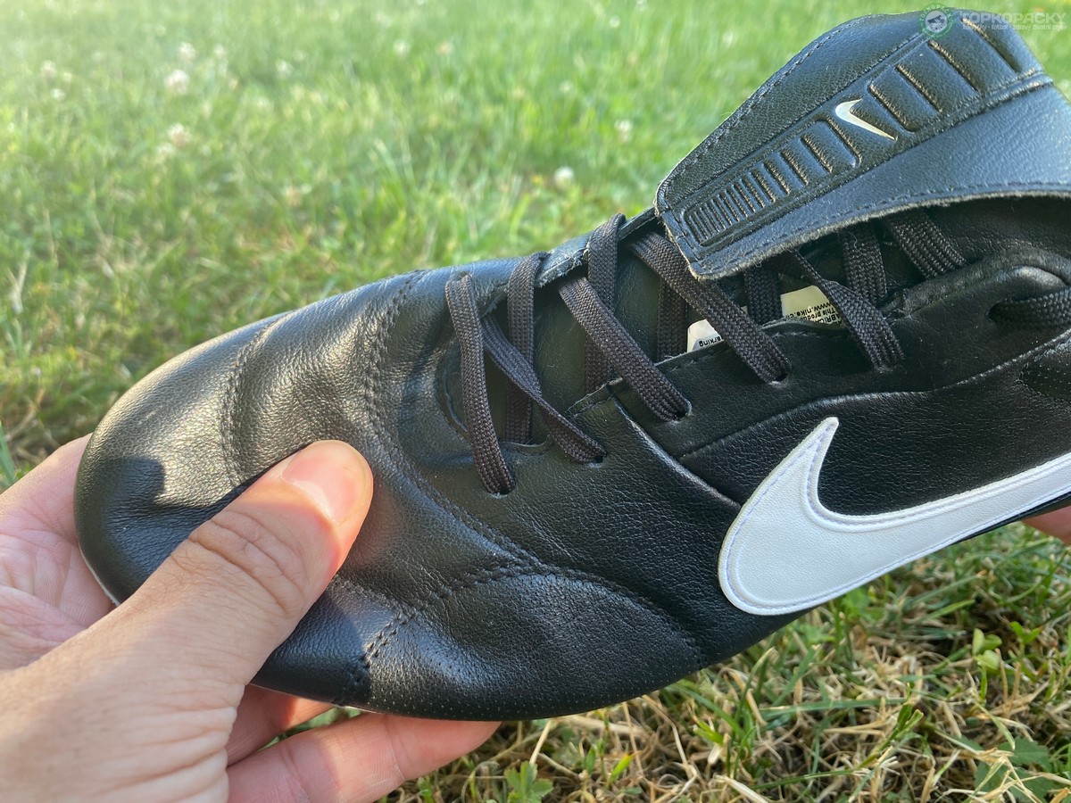 kozene-kopacky-45 kožené kopačky Nike Premier III svršek