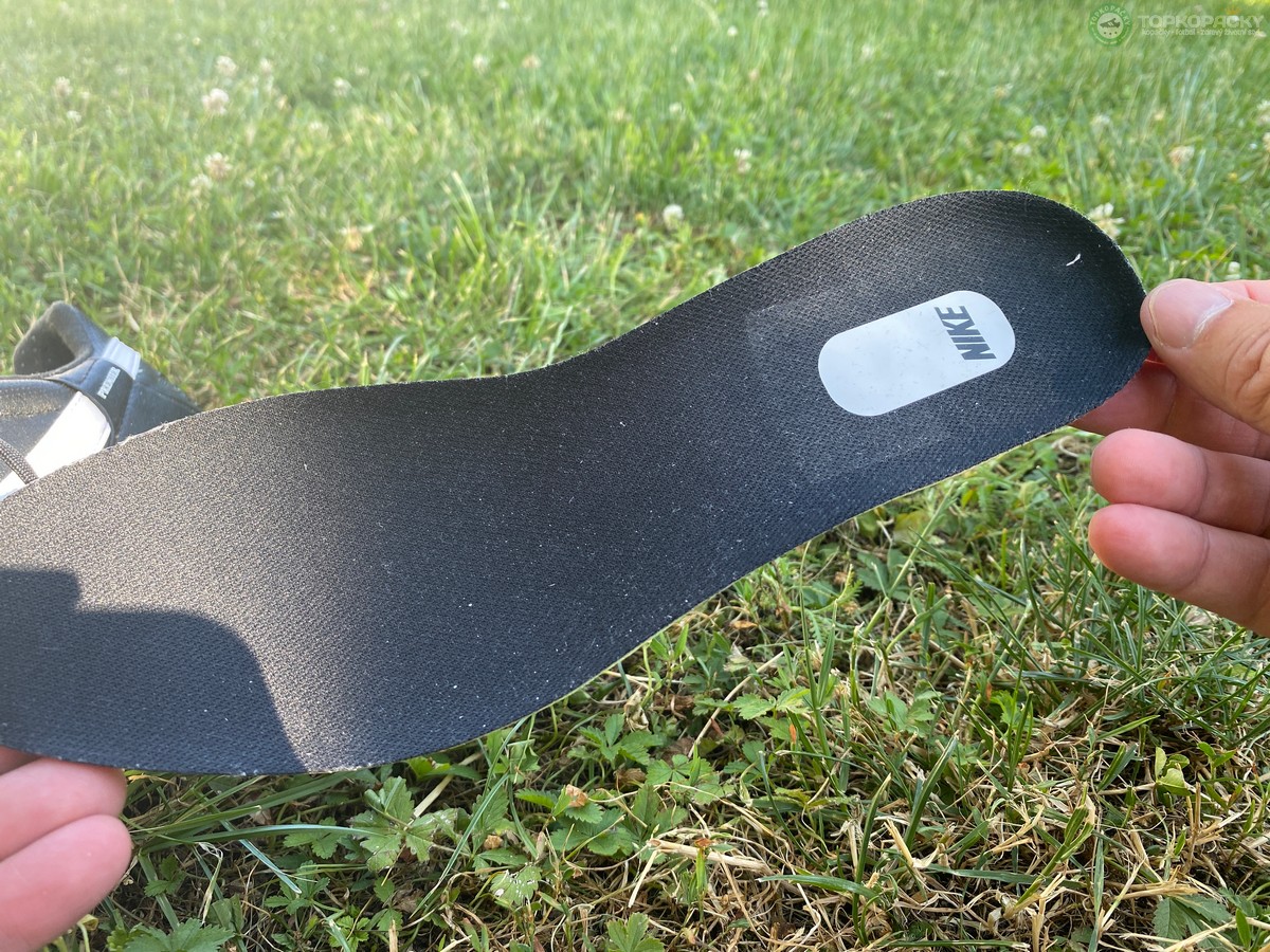 kozene-kopacky-51 Nike Premier III vložka