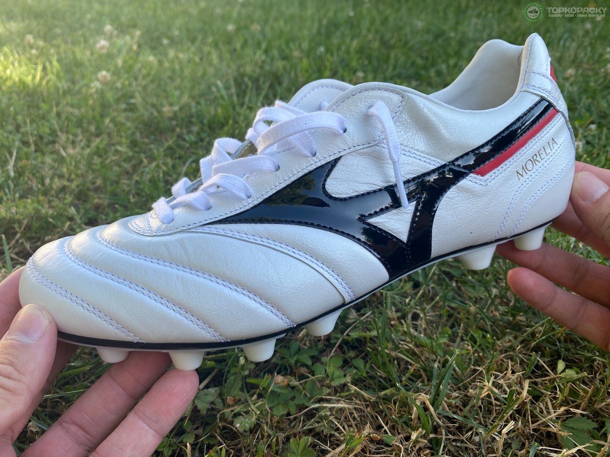 kozene-kopacky-70 Kožené kopačky Mizuno Morelia II Made in Japan