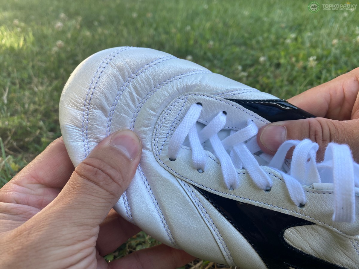 kozene-kopacky-74 Kožené kopačky Mizuno Morelia II Made in Japan svršek