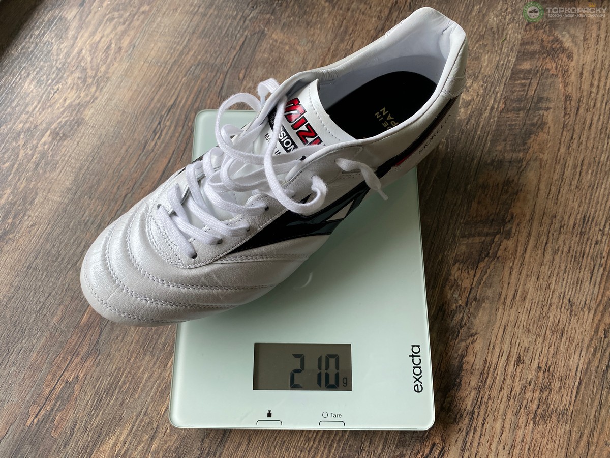 kozene-kopacky-morelia-2-mij-vaha Mizuno Morelia II Made in Japan - váha