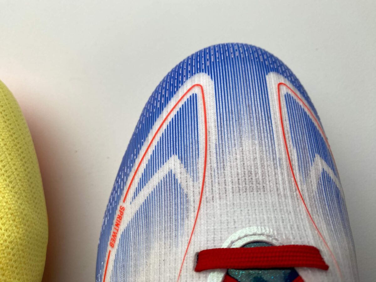 synteticke-kopacky svršek syntetických kopaček